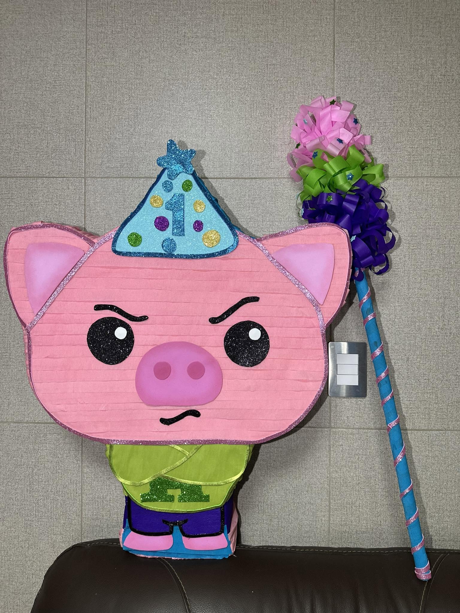 Piñata personalizada de personaje