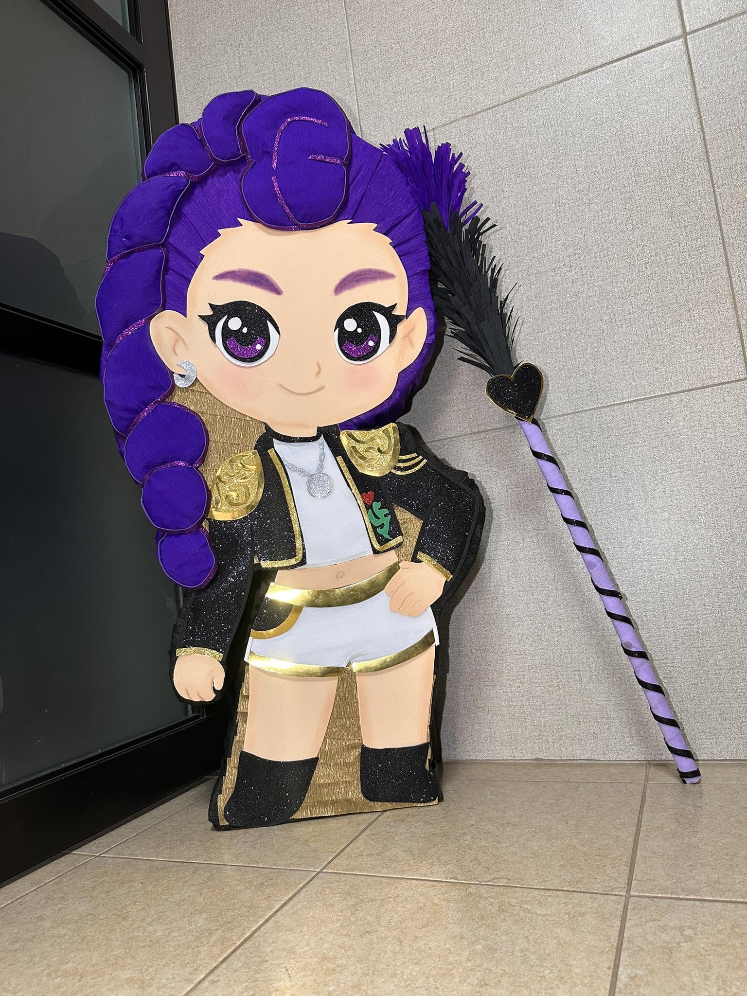 Piñata personalizada de Rumi