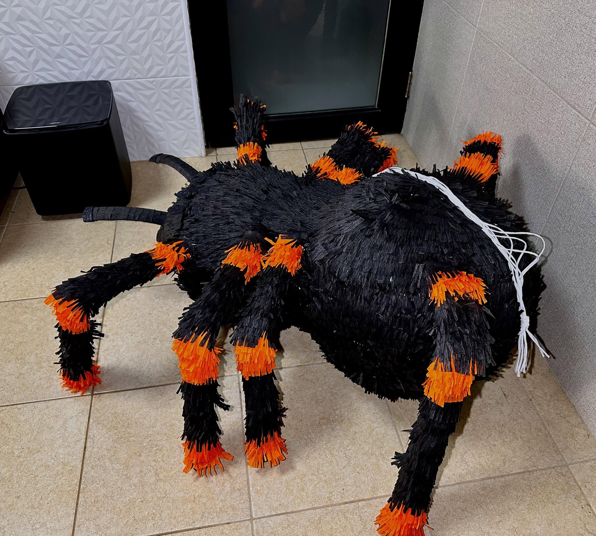 Piñata personalizada de araña