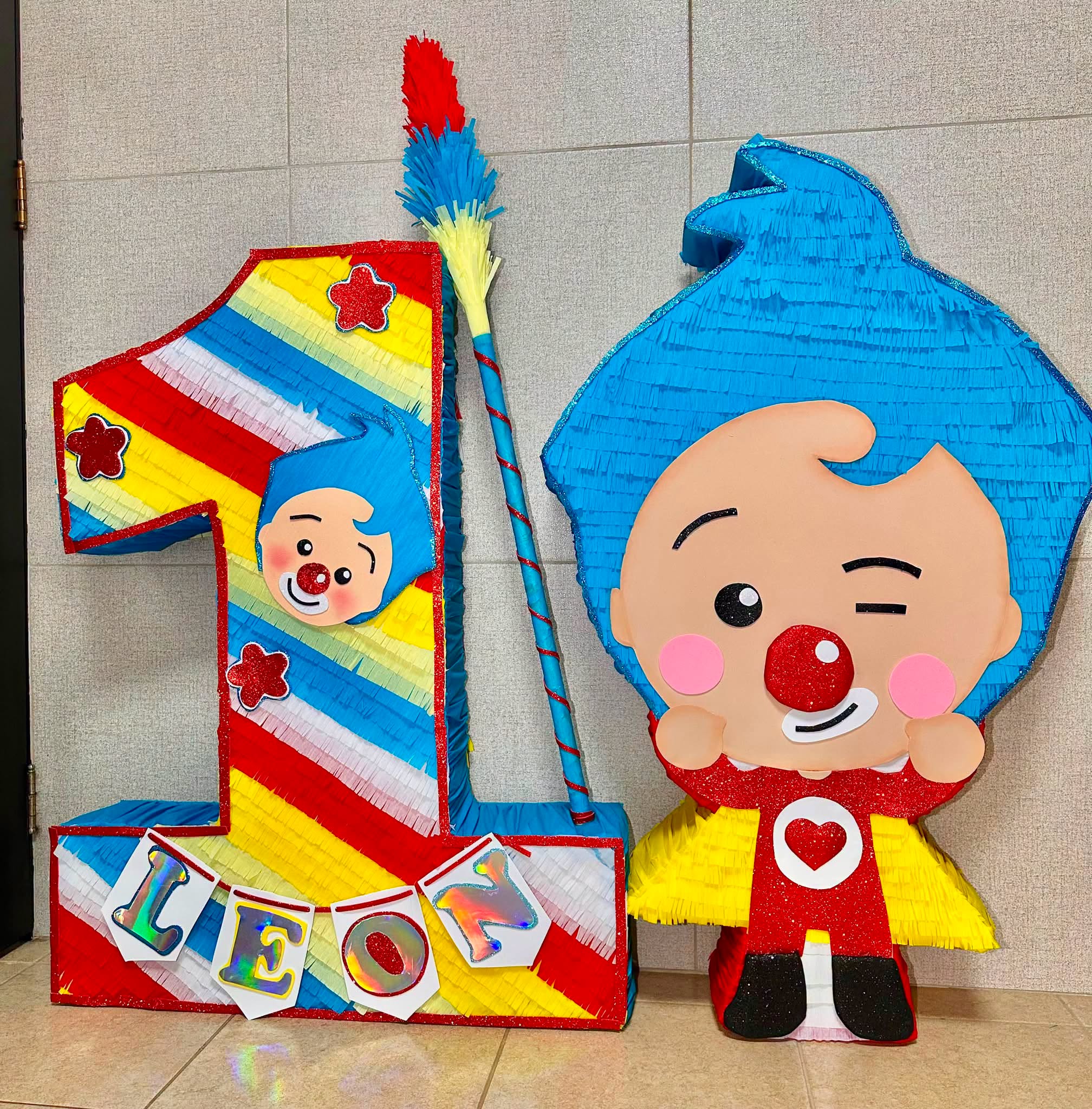 Piñata personalizada temática de Plim Plim