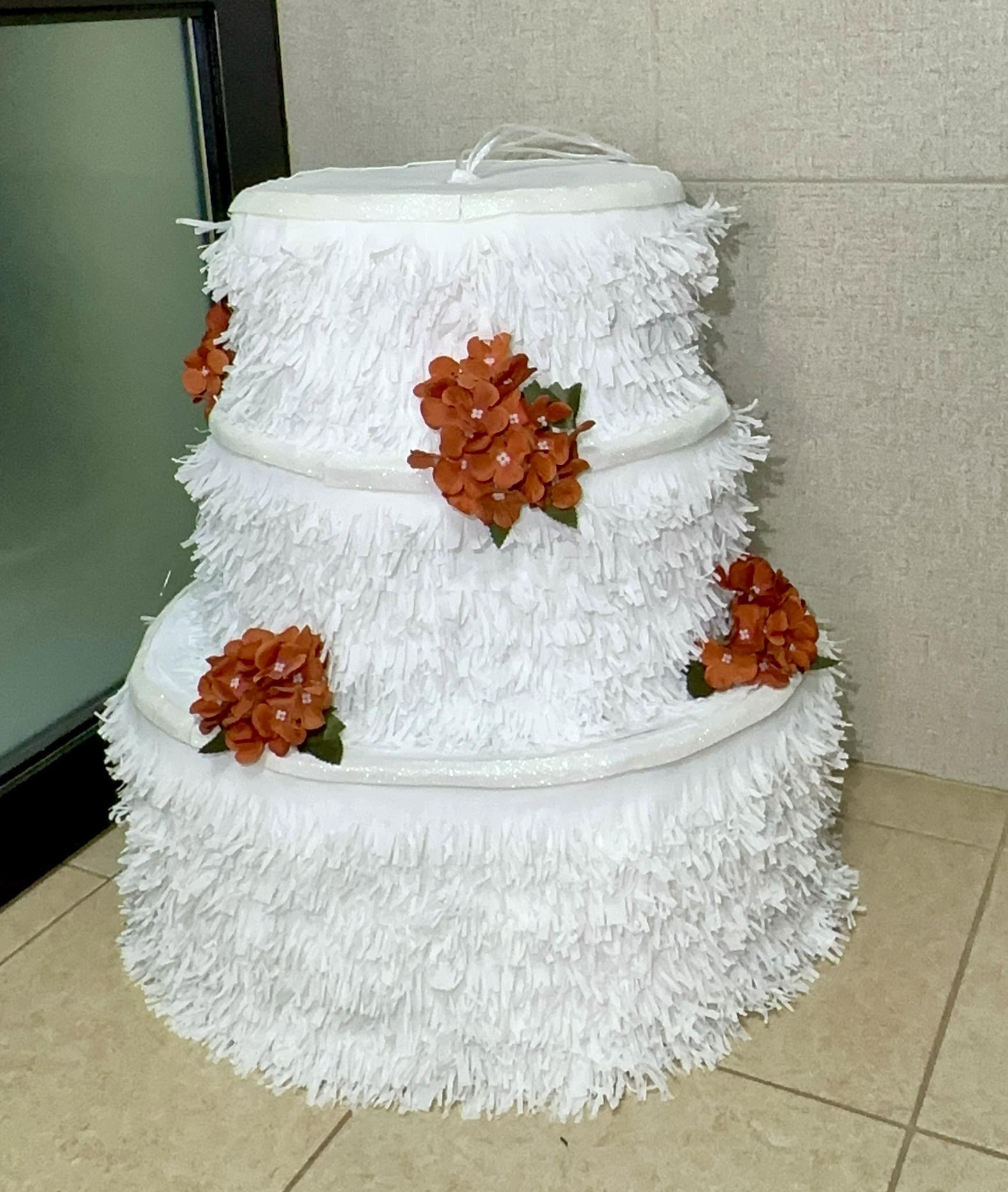 Piñata personalizada para boda